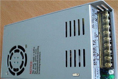 各種工業(yè)電源維修