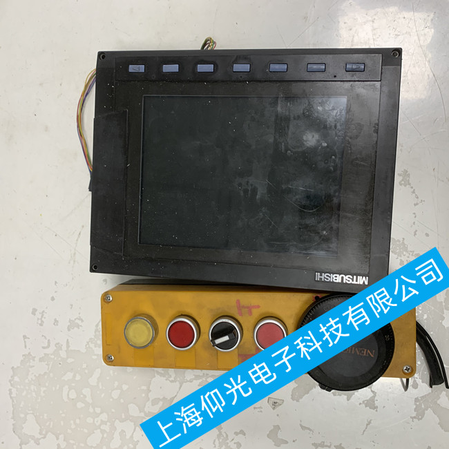 三菱系統(tǒng)屏維修 FCA E60黑屏故障修理快