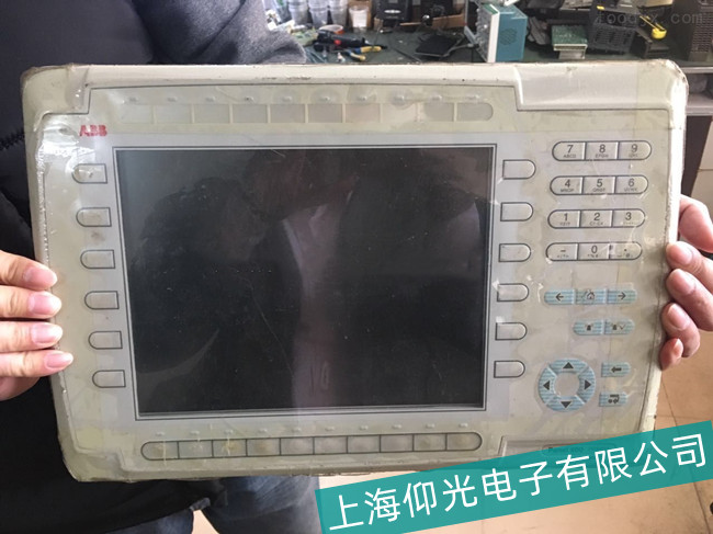 東莞石碣ABB工業(yè)觸摸屏通電黑屏故障維修