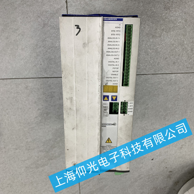 山東科爾摩根伺服驅動器700報警顯示F570缺相維修