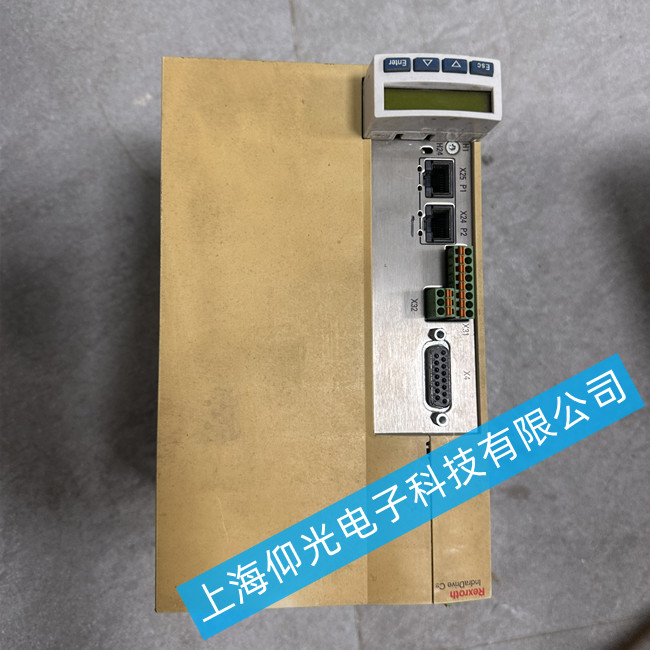 力士樂伺服驅(qū)動器維修HCS01.1E-W00054-A-03-A-CC-EC-NN-NN-NN-FW
