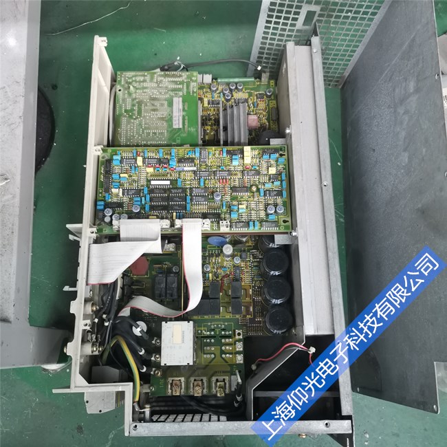 倍福AX5000驅(qū)動(dòng)器F340故障嘉定維修公司