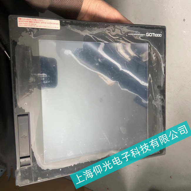 三菱GOT2000工控機通電幾分鐘后顯示屏變藍(lán)色是因為什么