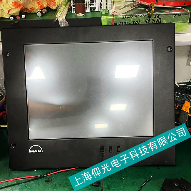 廈門船舶MAN曼觸摸屏開機(jī)無顯示黑屏故障維修分析