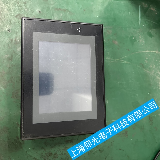 成都?xì)W姆龍觸摸屏E32-TC200B4無法開機無顯示故障維修推薦廠家