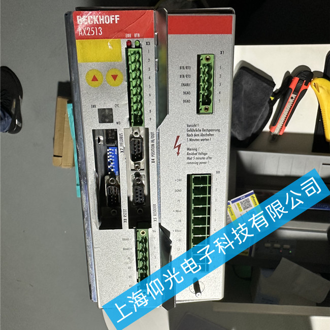 送料機(jī)倍福伺服驅(qū)動器維修AX2513-B900報警顯示FD56維修