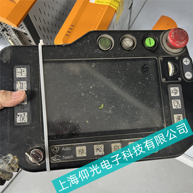 金華市汽車制造業(yè)Panasonic松下機器人示教器觸摸的常見故障現象有那些